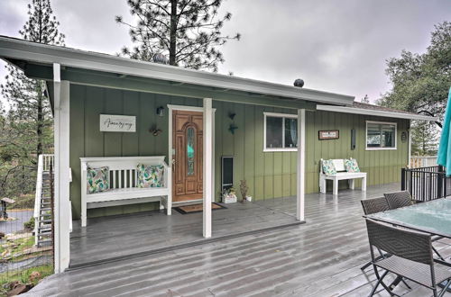 Foto 7 - Charming & Pet-friendly Pine Grove Retreat