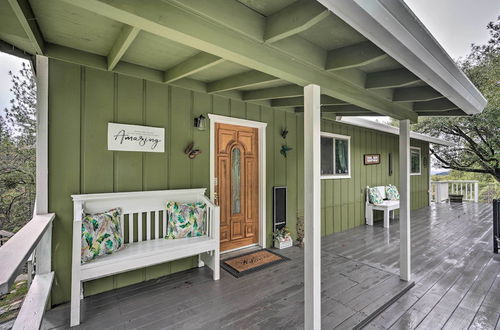 Photo 9 - Charming & Pet-friendly Pine Grove Retreat