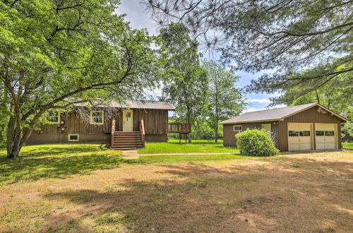 Foto 26 - Lakefront Tomahawk Cabin w/ Boat Dock & Deck