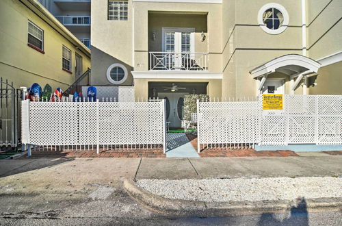 Photo 6 - Coastal 'sea Side' Townhome - Walk to Beach