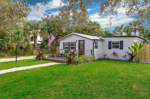 Photo 16 - Chic Jensen Beach Cottage, 4 Mi to Downtown