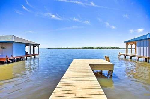 Photo 10 - Pet-friendly Lakefront Getaway w/ Hot Tub