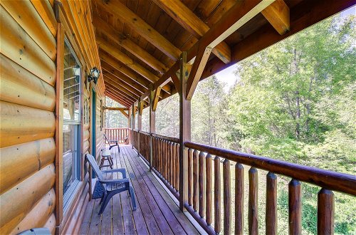 Photo 14 - Secluded Smoky Mountain Cabin w/ Theater & Hot Tub