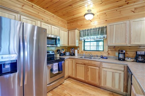 Photo 31 - Secluded Smoky Mountain Cabin w/ Theater & Hot Tub