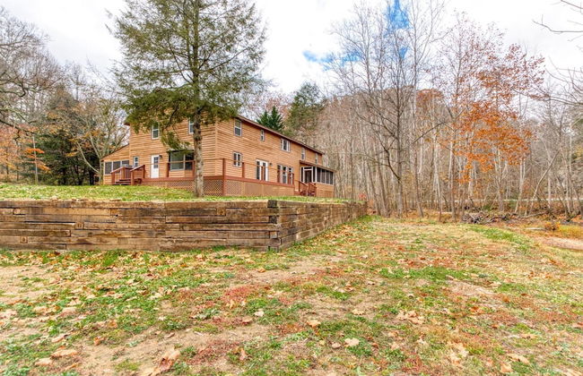 4BR Lodge on Wolf Creek – Fishing, Hiking, New River Fun & Hokie Weekends - Photo 68