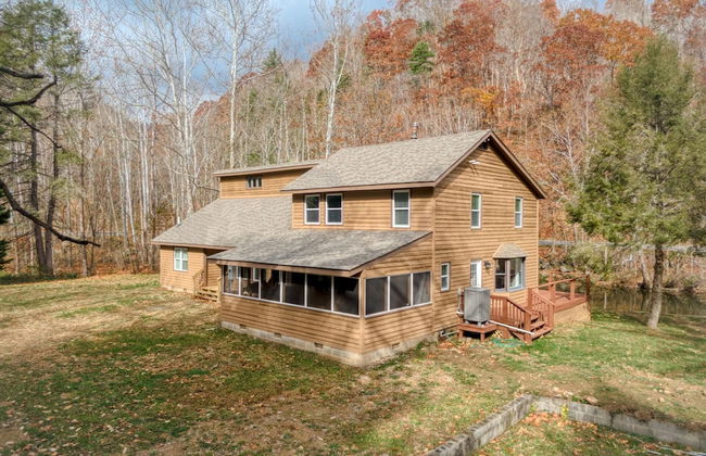 4BR Lodge on Wolf Creek – Fishing, Hiking, New River Fun & Hokie Weekends - Photo 59