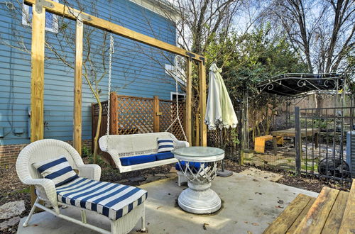 Foto 13 - Home With Outdoor Oasis in Downtown Raleigh