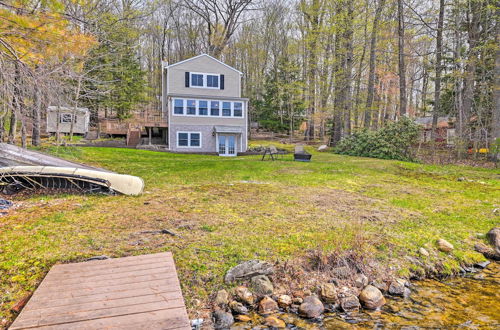 Photo 2 - Lakefront Broadalbin Getaway w/ Deck + Kayaks