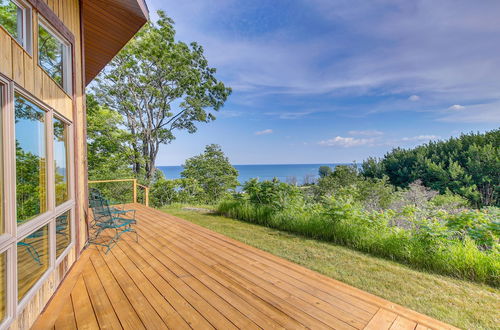 Foto 22 - Idyllic Sturgeon Bay Cabin w/ Fire Pit + View