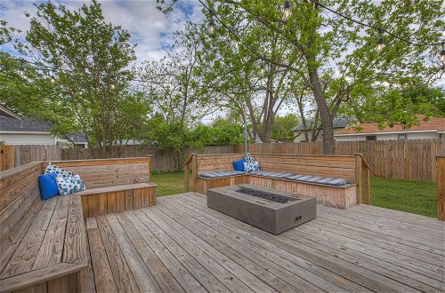 Foto 26 - Gorgeous Bluebonnet House With Deck and Fire Pit