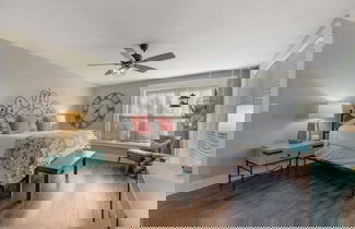 Foto 2 - Clover Haus 2 Blks to Main St With Pool and Spa!