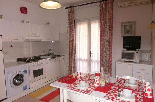 Photo 13 - Lovely Flat Just 150m From the Beach