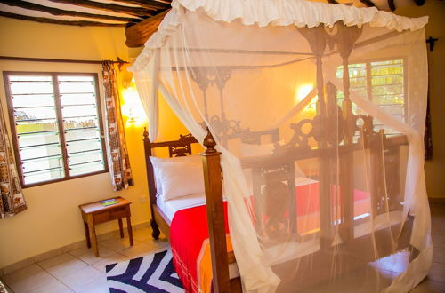 Photo 6 - Impeccable 2- Bedroom Cottage in Diani Beach, Galu