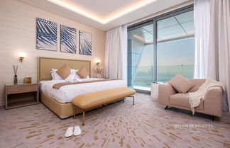 Photo 3 - The Palm Tower Skyline View 2 Bedroom in Dubai