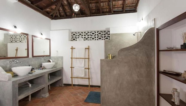 Duche na casa de banho