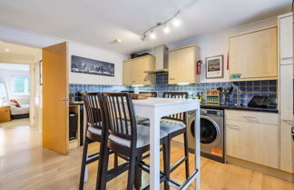 Photo 2 - Central Exeter Gem Stylish 2 bed Free Parking