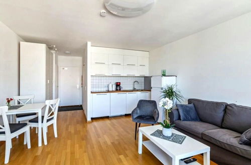 Photo 6 - Stunning 1-bed Apartment in Neuss