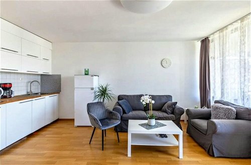 Foto 5 - Stunning 1-bed Apartment in Neuss