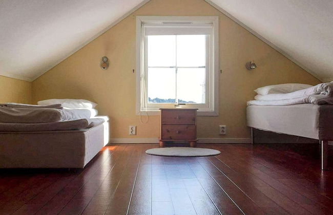 6 Person Holiday Home in Austrheim - Photo 2
