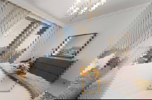 Foto 5 - Maison Privee - Inviting Apt with Fabulous Dubai Canal & Skyline Vws