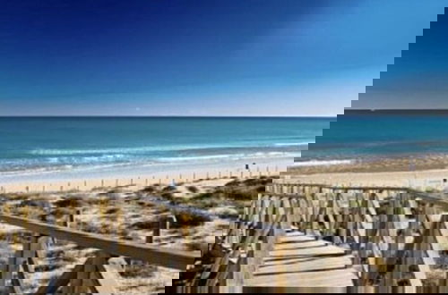 Photo 29 - 2-bed Apartment 10 min Drive to the Beach!