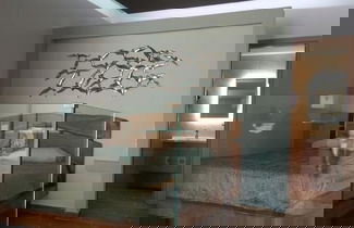 Foto 2 - Zeus Throne