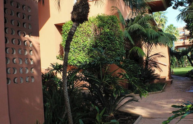 Magnificent Duplex Penthouse in Puerto Banus - Photo 32