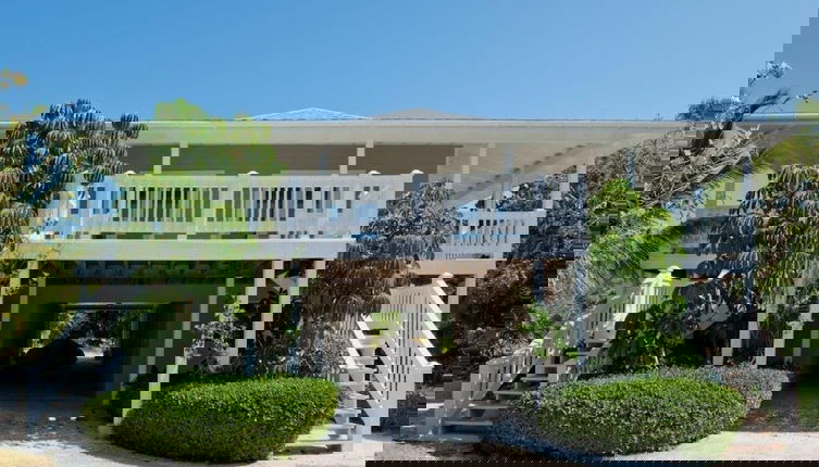 Foto 1 - Spectacular Seaside: Boutique Resort On Beach