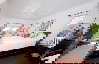Foto 2 - Spectacular Seaside: Boutique Resort On Beach