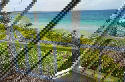 Foto 5 - Island Oasis: Luxury Villa With Private Pool And Beach Access