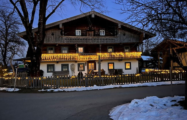 Historic Farmhouse: 200 Years old Meets new - Foto 29