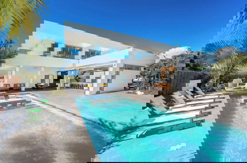 Foto 18 - Seaside Family Vacation Villa, Hotel Amenities v2