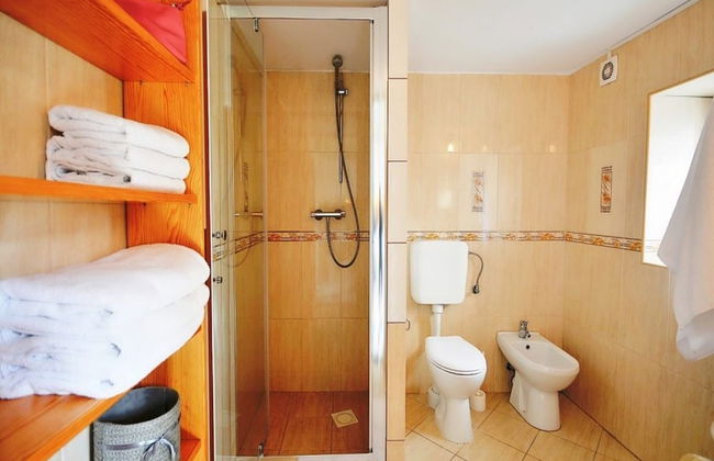 Comfortable Apartment Very Close to the Beach - Photo 13