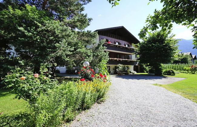 Apartment in Latsch With Indoor Pool & Garden - Foto 13