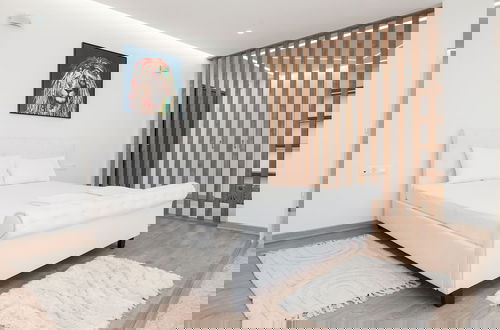 Foto 2 - Stylish Modern Suite at Piraeus Port