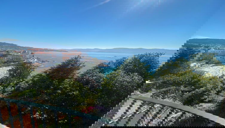 Foto 1 - Lovely 1-bed Apartment in Portonovo, Spain