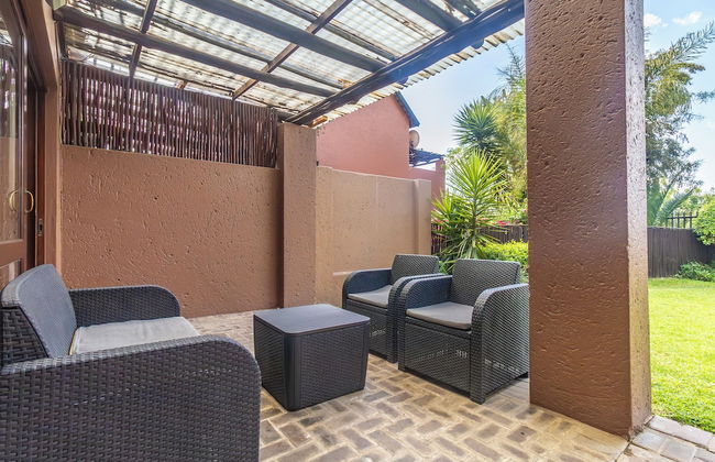 Exquisite 2 Bedroom Garden Townhouse in the Heart of Fourways - Foto 44