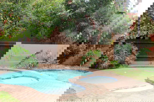 Foto 25 - Exquisite 2 Bedroom Garden Townhouse in the Heart of Fourways