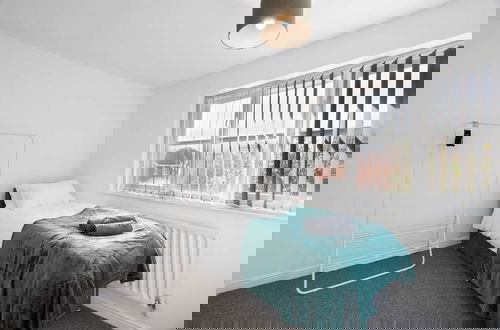 Photo 17 - Homely 2bed 2bath House in Erdington With Parking Sleep 6