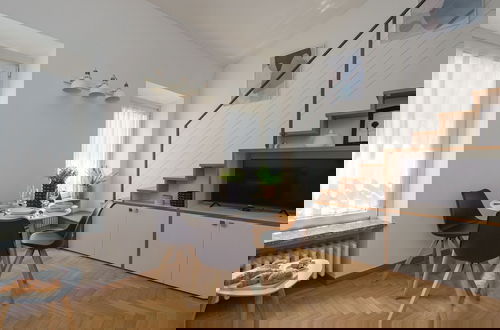Foto 52 - Modern Split Level Apartment