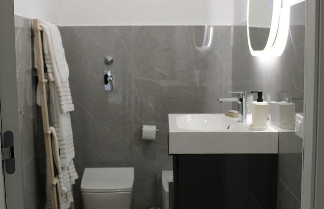 Botteghelle Dwelling - Centro Storico - Photo 13