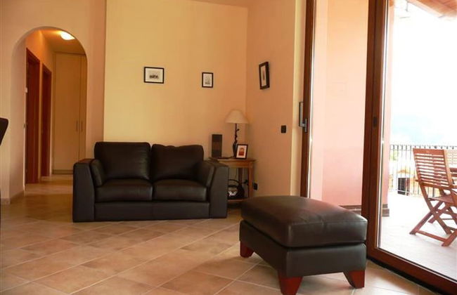 Clubhouse With 4 Bedrooms and 2 Bathrooms - Foto 4