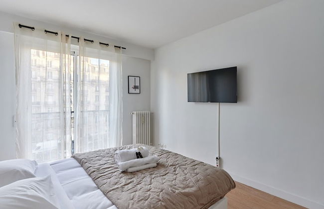 Superb Apartment in the Heart of the 16th District - Photo 3