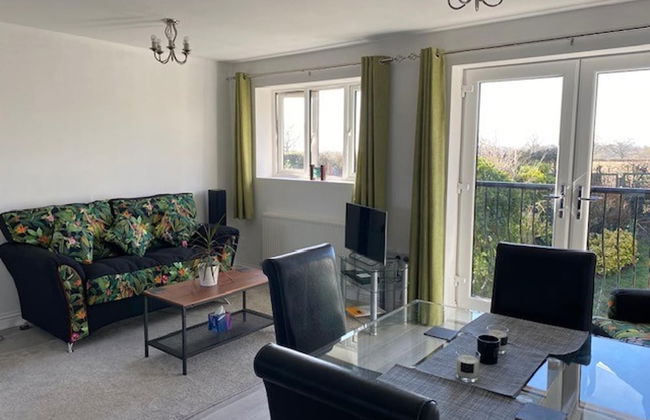1 Bed Apt- Rural Views- Juliette Balcony - Parking - Photo 1