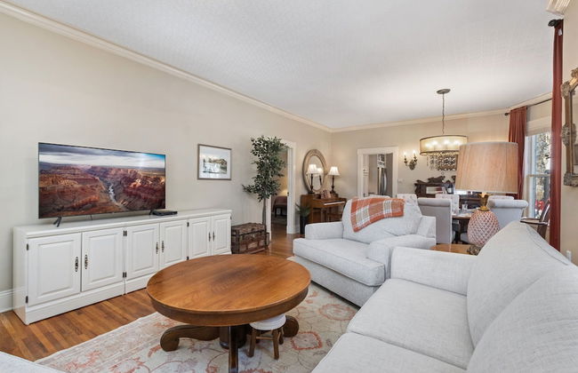City Park Charm - Vintage Home w/ Modern Comforts - Foto 12
