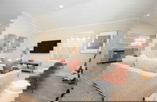 Foto 3 - Chuckwalla by Avantstay Joshua Tree Haven w Hot Tub Modern Interior