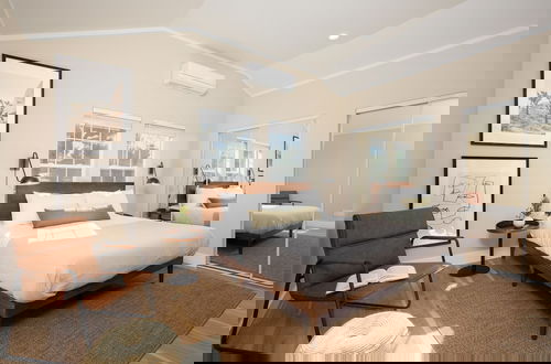 Foto 10 - Chuckwalla by Avantstay Joshua Tree Haven w Hot Tub Modern Interior
