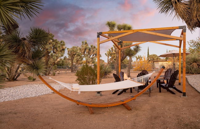 Chuckwalla by Avantstay Joshua Tree Haven w Hot Tub Modern Interior - Foto 20
