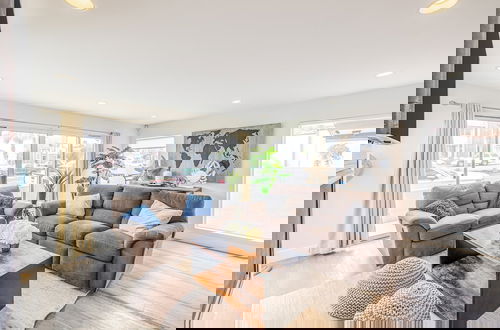 Photo 1 - Seaside Style by Avantstay Rooftop Walk to Beach Chic Design