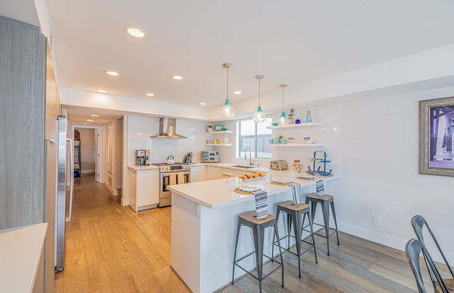 Seaside Style by Avantstay Rooftop Walk to Beach Chic Design - Foto 6